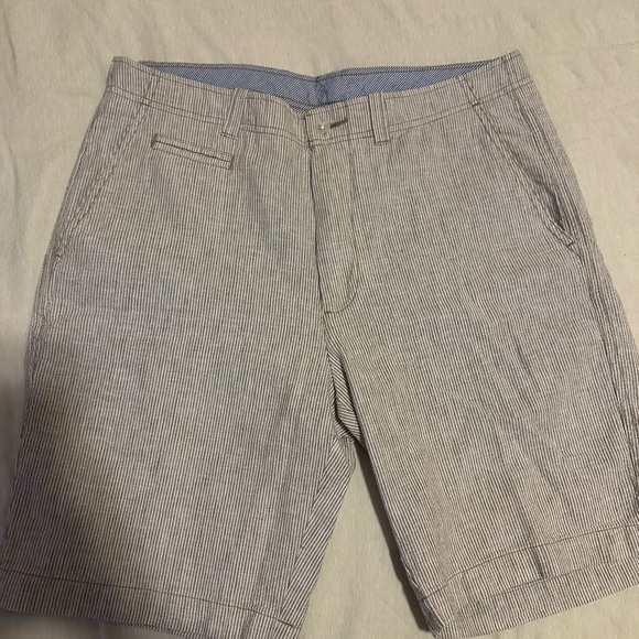 Daniel Cremieux Other - Daniel Cremieux Men's Pinstriped Shorts - Tan and White